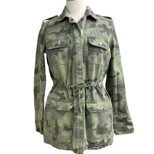 Billabong green camo lightly distressed field jacket medium